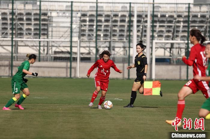 十五运女子足球资格赛陕西队7-0横扫贵州队迎来