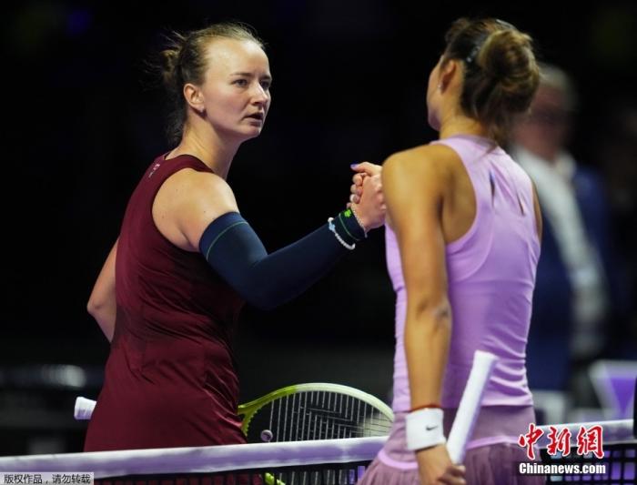 温网冠军克雷吉茨科娃外貌成焦点，美国解说被