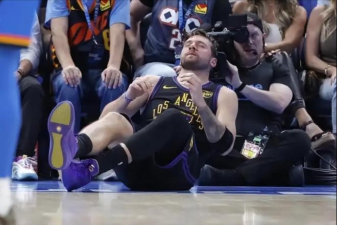 湖人惨败雷霆43分 东契奇受伤或提前报销