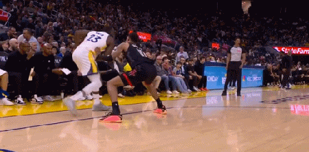 詹姆斯30+15助难救湖人，弗拉格45分成新秀标杆