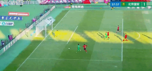 中超裁判争议事件：河南点球漏判与国安进球误