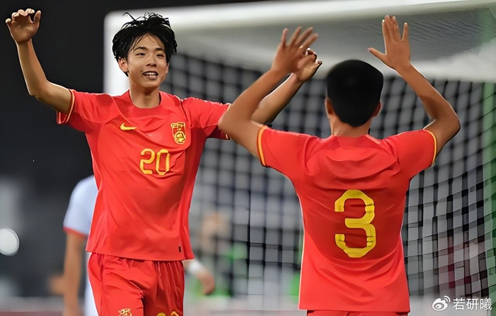 大连英博1-0送重庆铜梁龙首败 刘建业战术受挫引